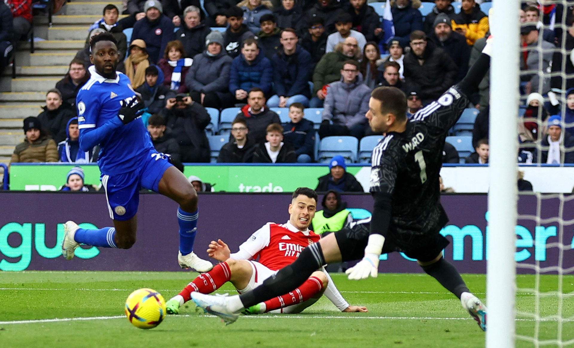 作中频频 作中频频